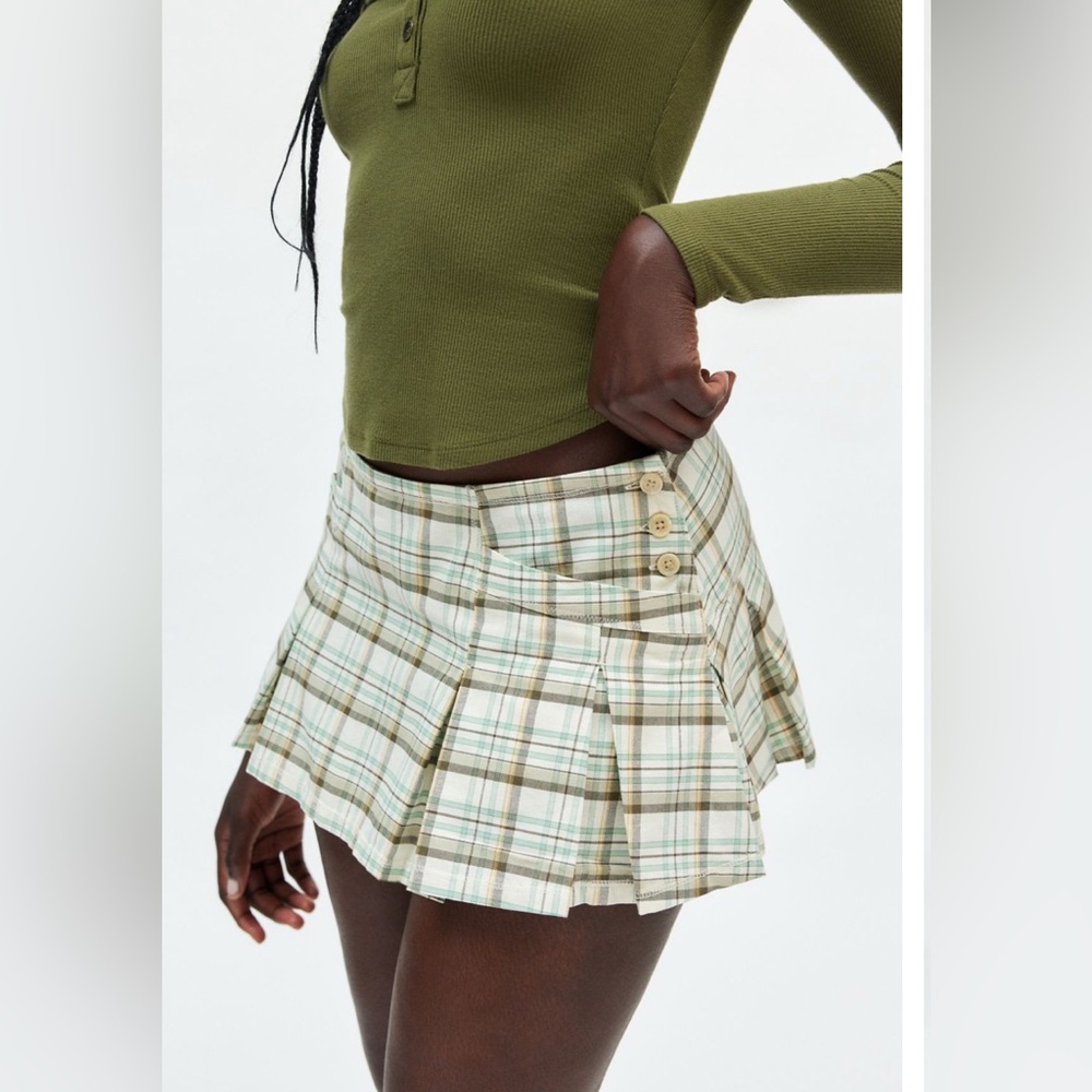 BDG Jesse Low Rise Plaid Mini Skirt